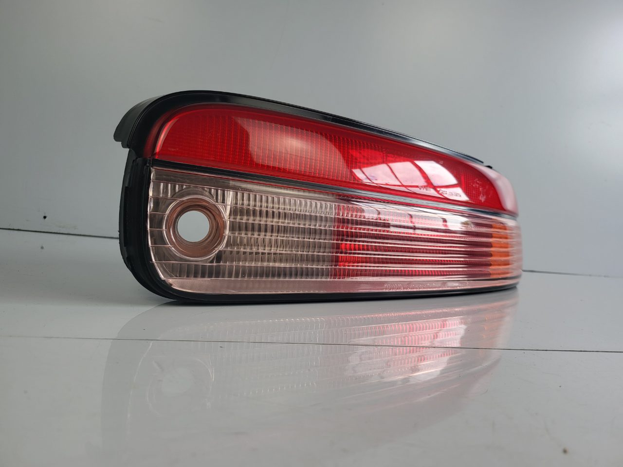 Genuine RH Taillight Toyota Soarer Z30 Series 2 FL 1994 - 1996 Used