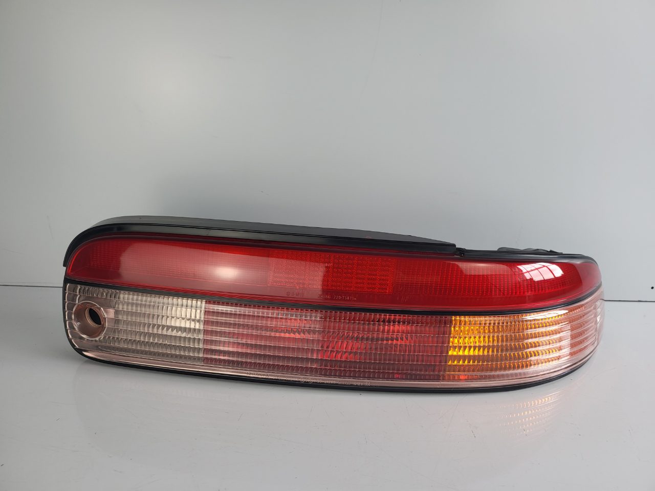 Genuine RH Taillight Toyota Soarer Z30 Series 2 FL 1994 - 1996 Used