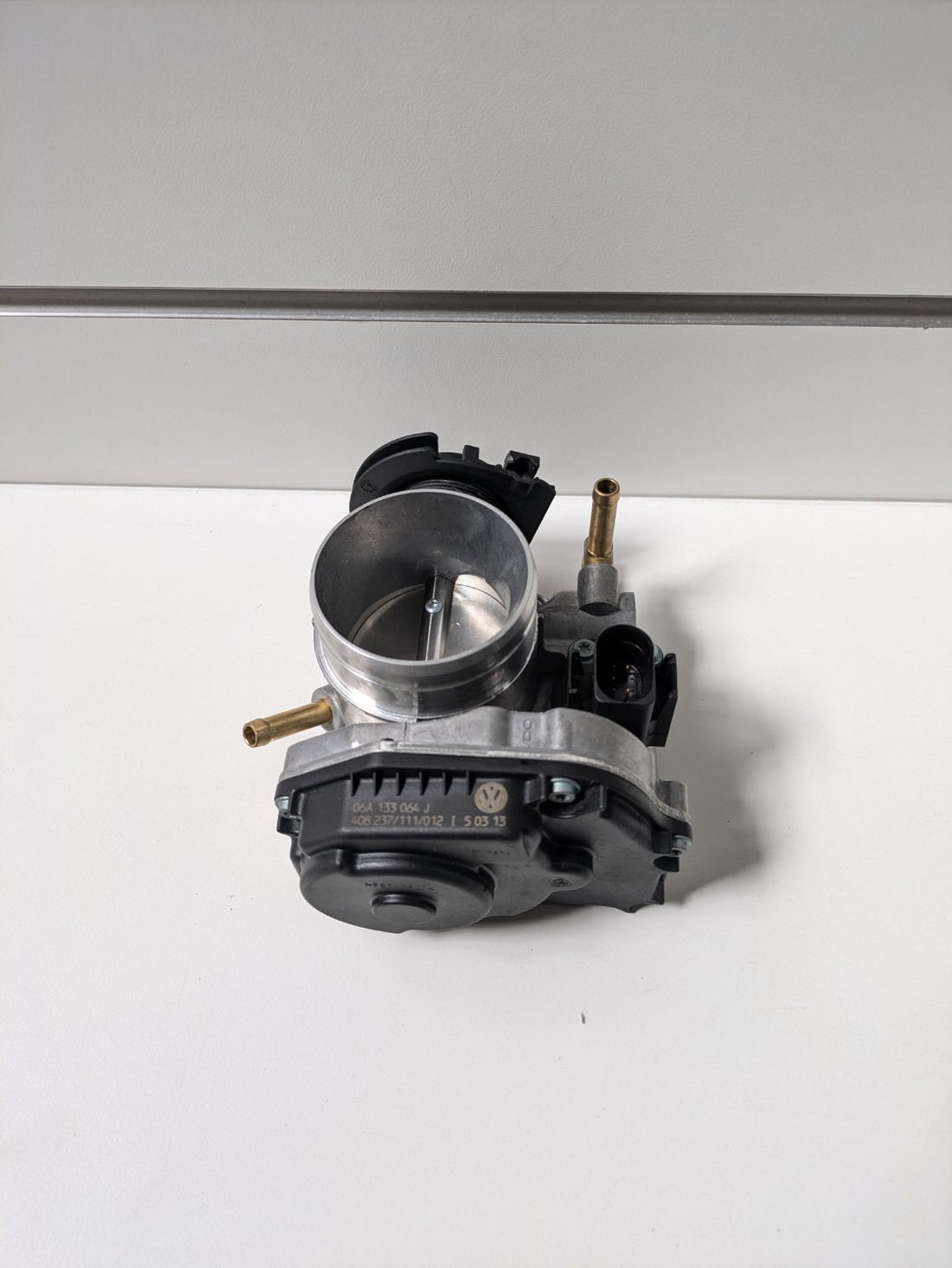 Genuine Throttle Body 1.6 Audi Volkswagen Skoda Seat 1995 - 2005 Used