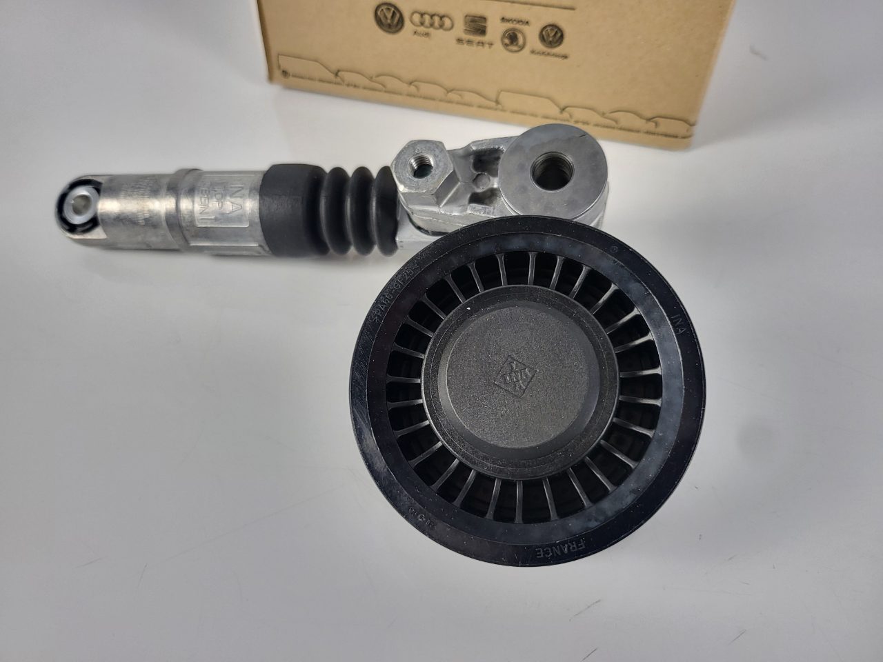 Genuine Belt Tensioner Volkswagen Crafter 2.5 TDI Diesel 2006 - 2013 New