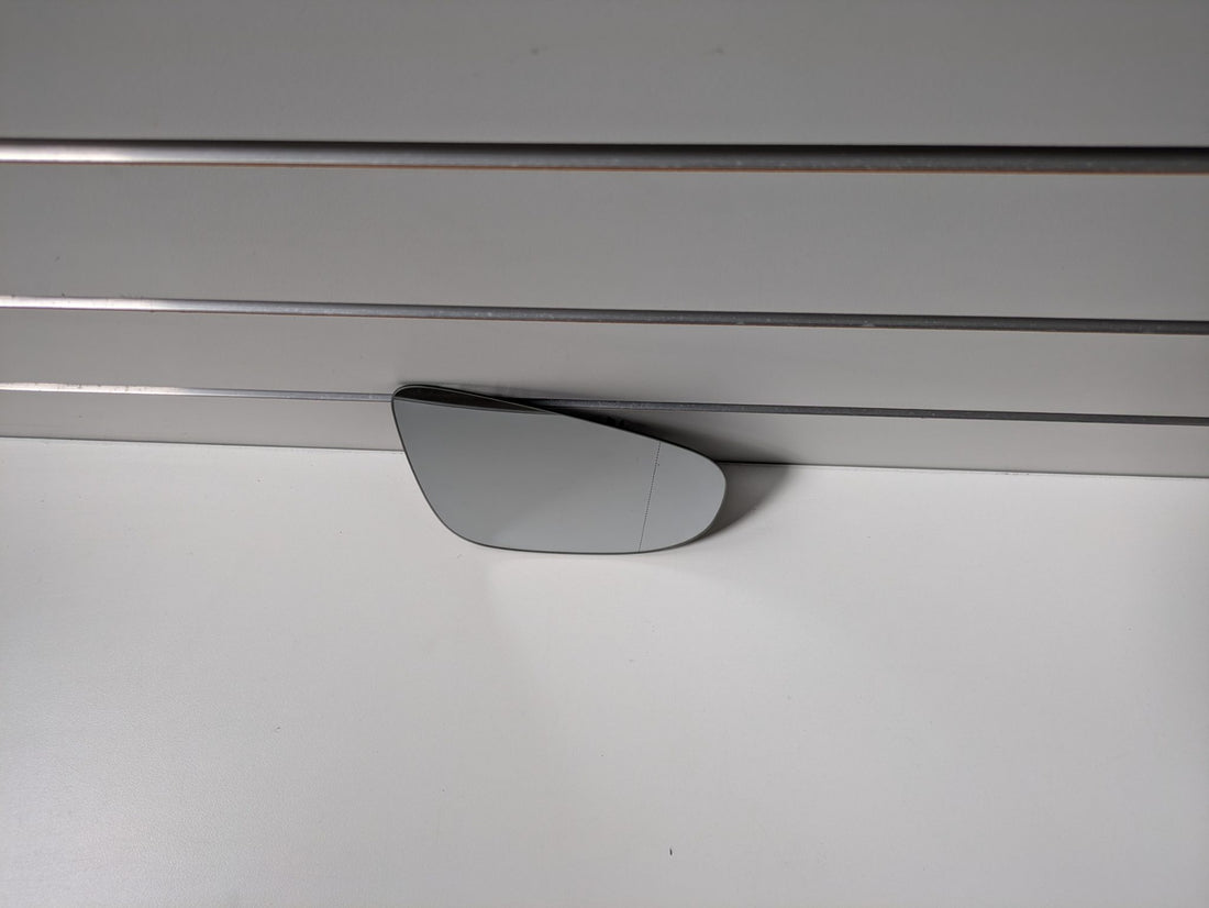 Genuine RH Side Door Mirror Glass Volkswagen Golf MK6 2008 - 2013 Used