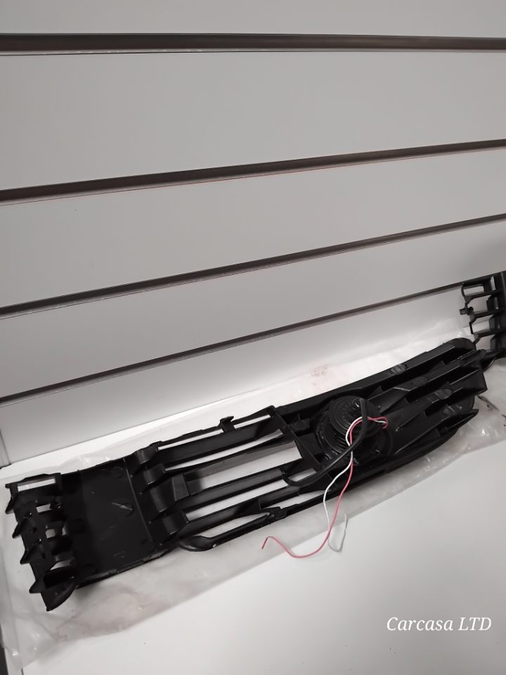 Aftermarket Lower Grill and Fog Lights VW Passat B5.5 2001-2005 NEW