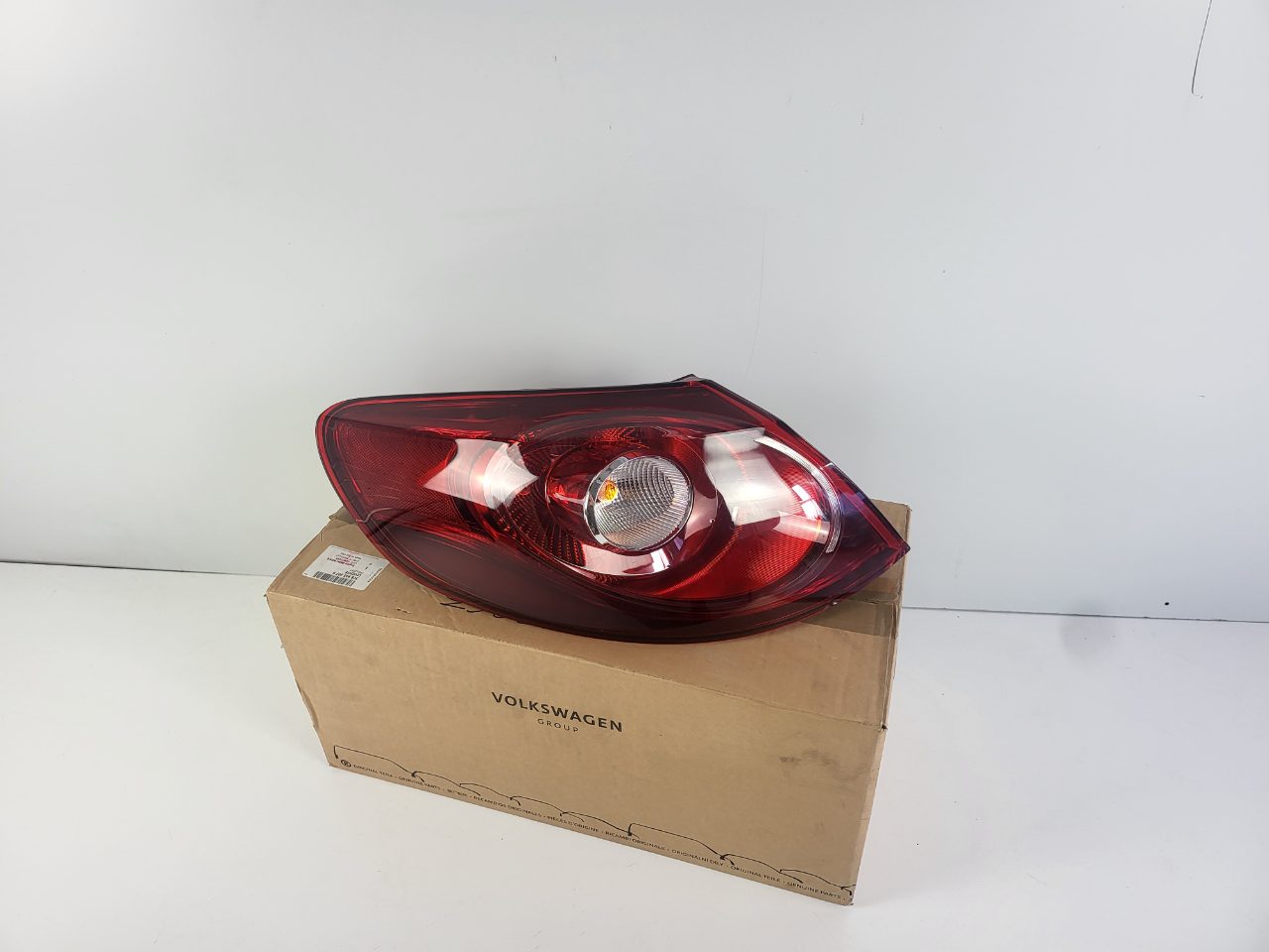 Genuine LH Taillight Volkswagen Passat CC R-Line PFL 2010 - 2012 New
