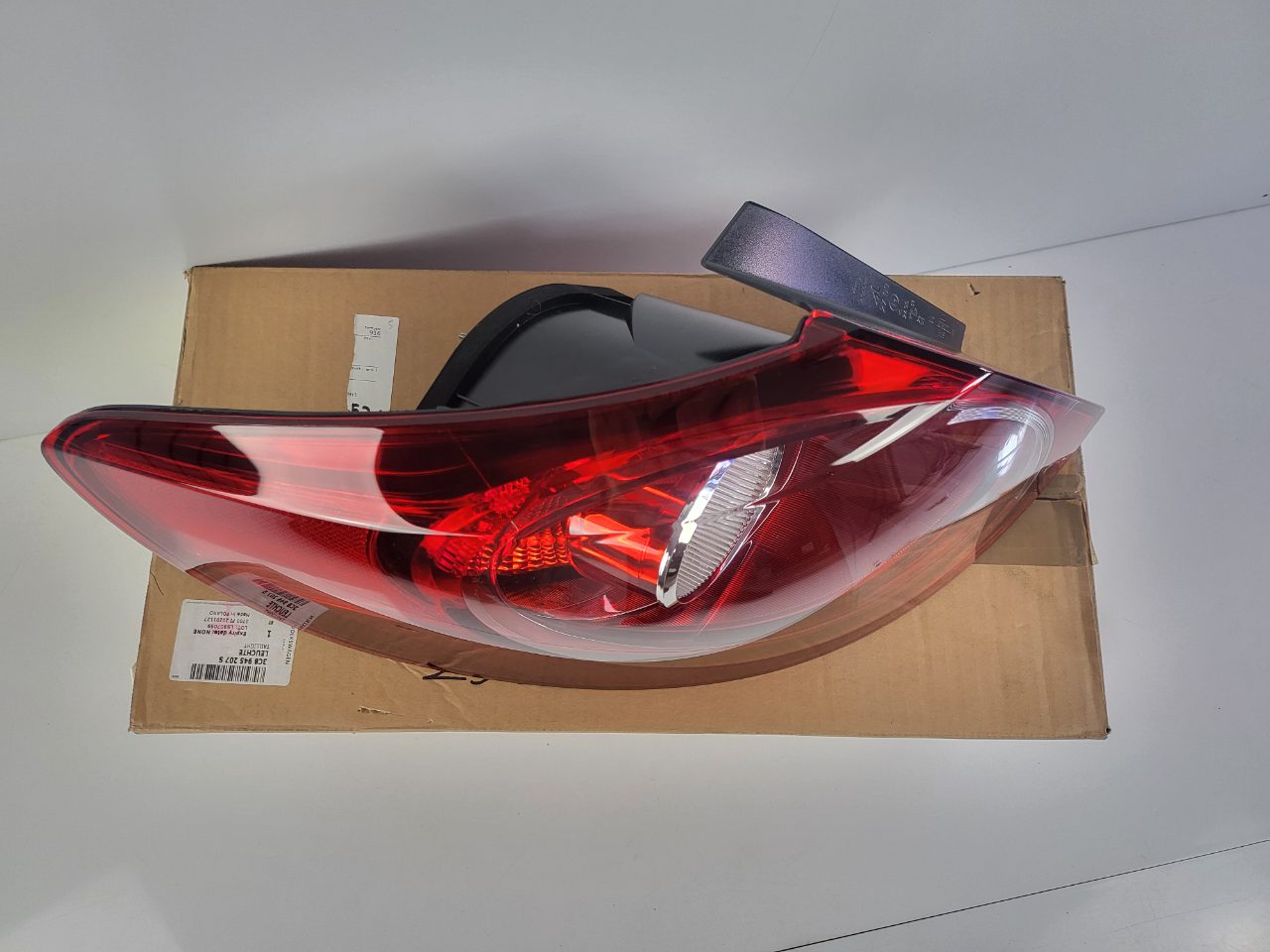 Genuine LH Taillight Volkswagen Passat CC R-Line PFL 2010 - 2012 New