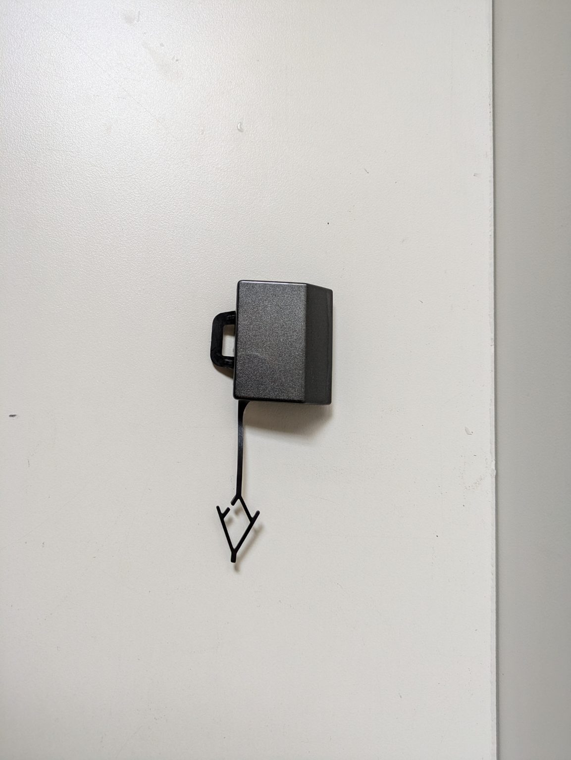 Genuine Rear LH Tow Hook Cover Volkswagen Touareg R Line CR 2018-2023 Used