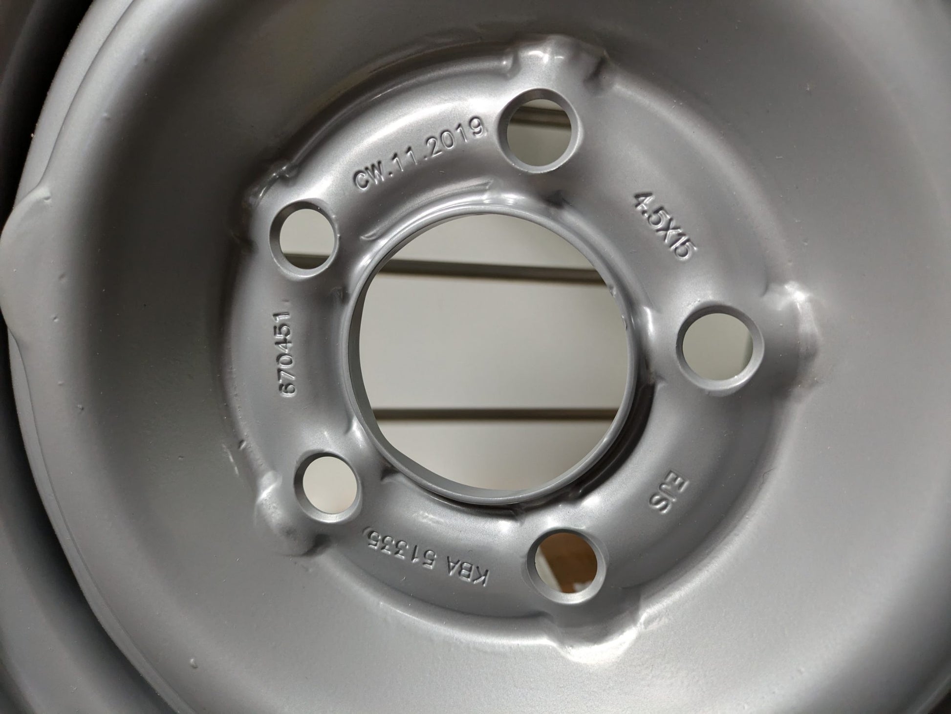Reproduction Steel Wheels EA 15"x 4.5 Volvo P1800 1961-1964 New