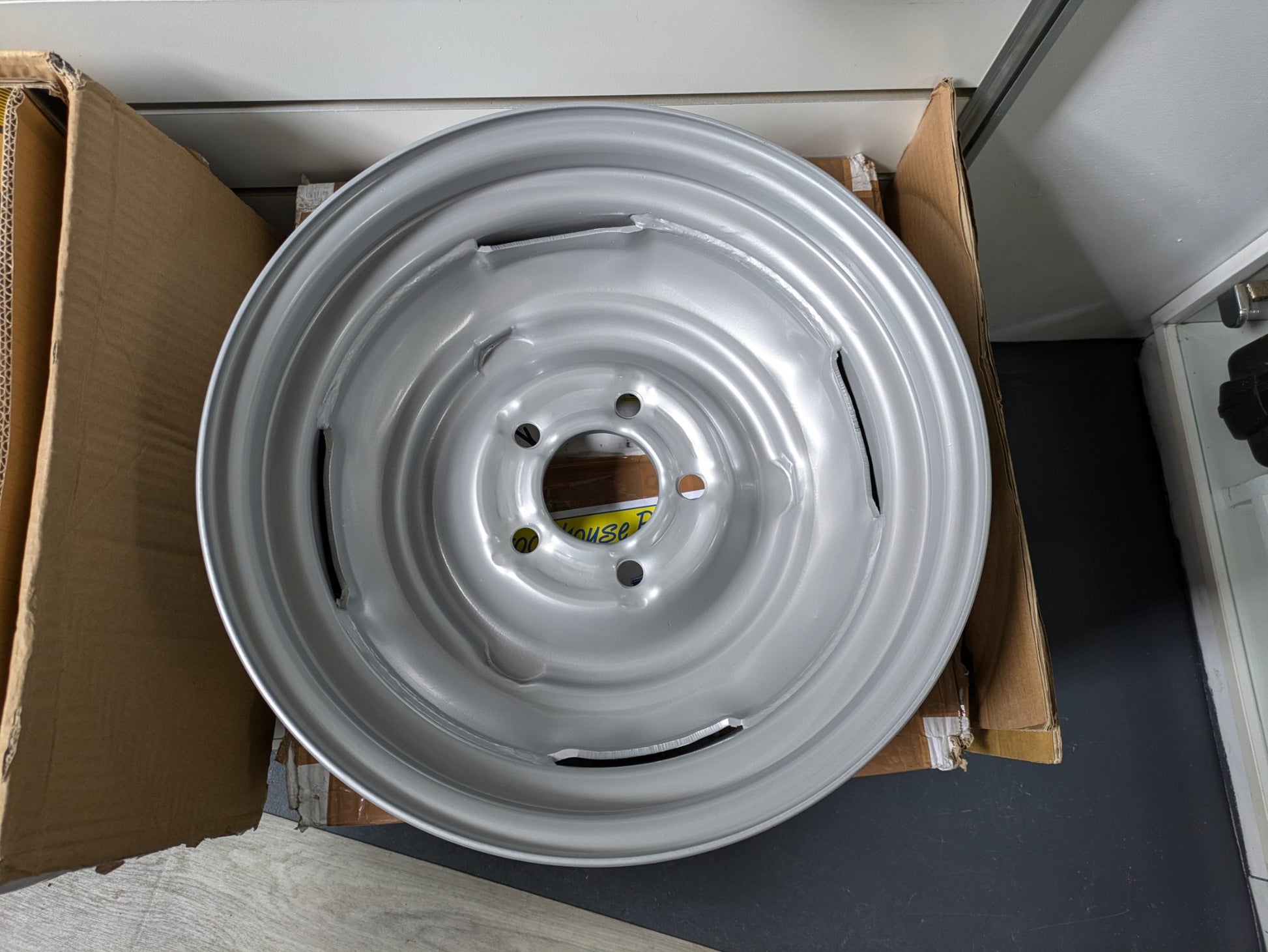 Reproduction Steel Wheels EA 15"x 4.5 Volvo P1800 1961-1964 New