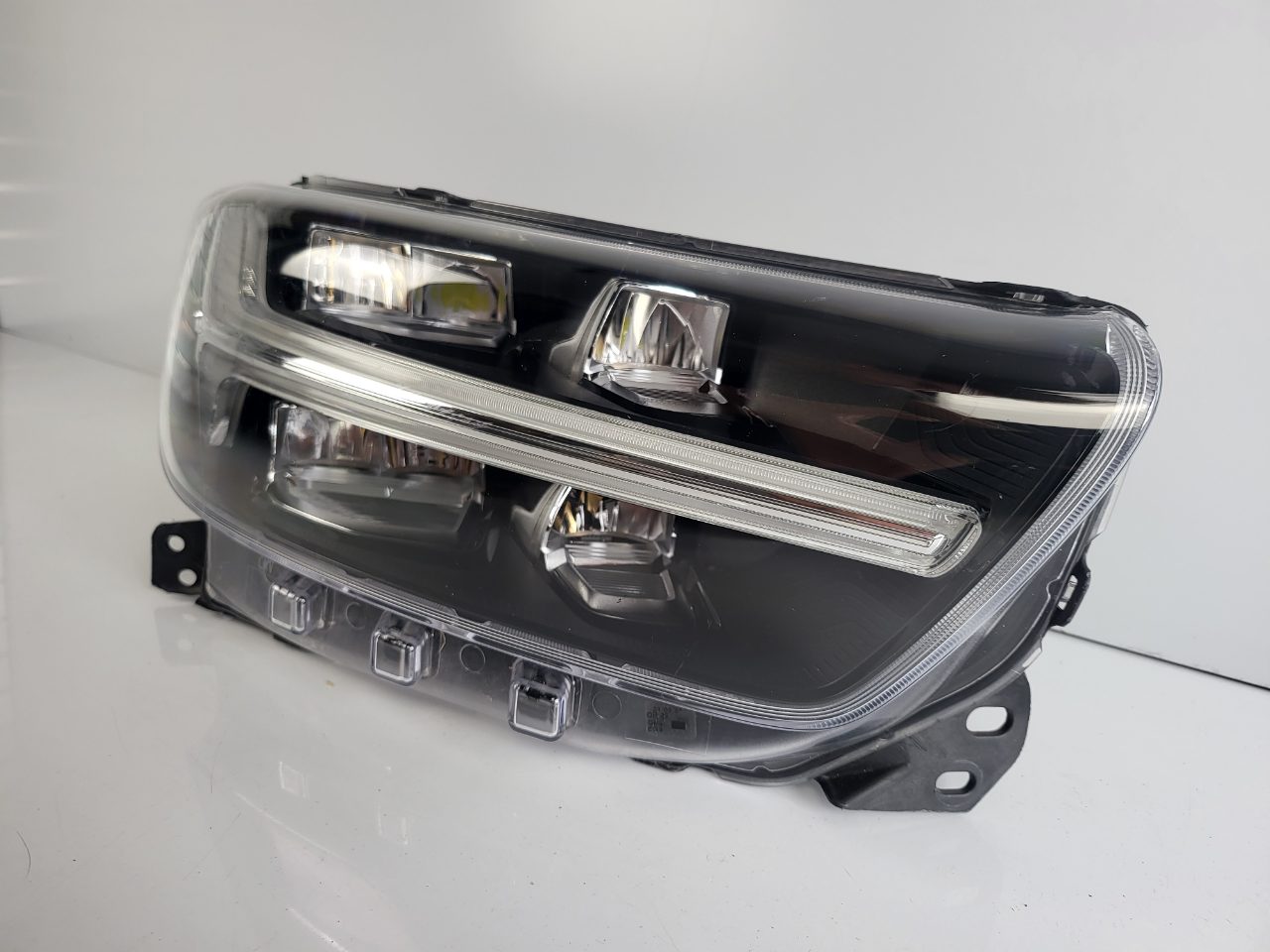 Genuine RH Headlight Volvo XC40 536 2018 - 2022 Used
