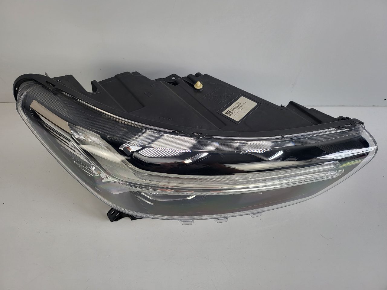 Genuine RH Headlight Volvo XC40 536 2018 - 2022 Used