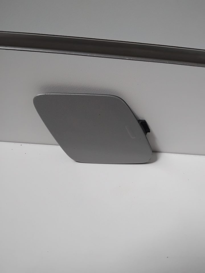 Genuine Tow Hook Cover Volvo XC60 II R Design B5 T8 2022-2024 Used